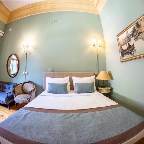 Deluxe Bahçe Manzaralı Oda