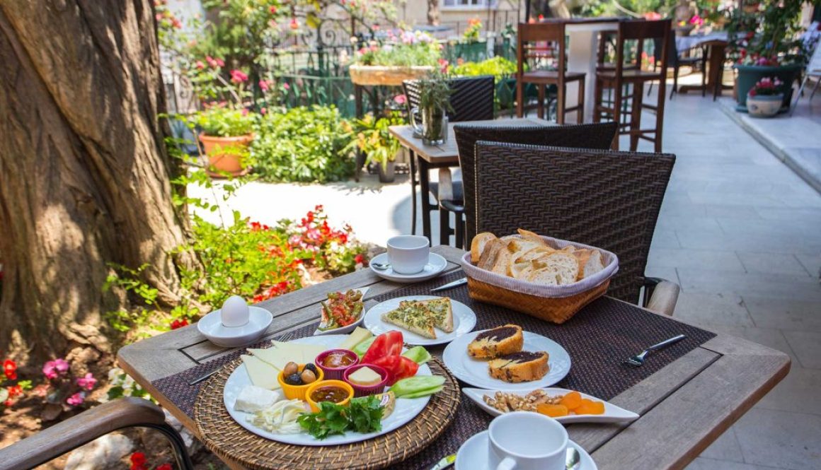 Slider-meziki-otel-4
